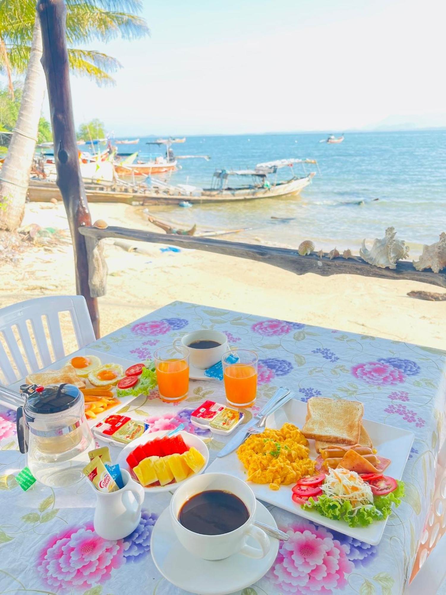 Koh Mook Rem Ley Hotel Транг Екстериор снимка