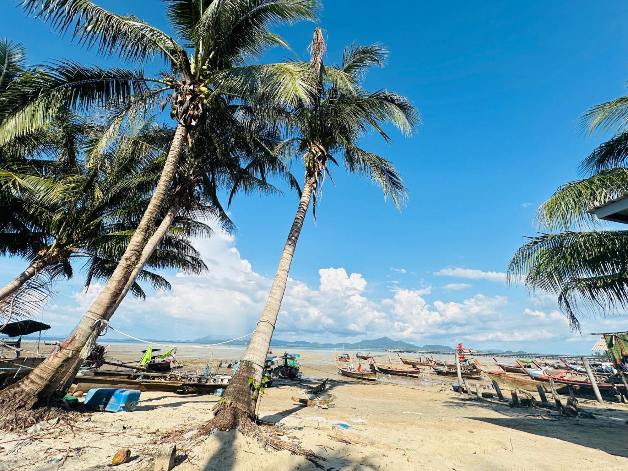 Koh Mook Rem Ley Hotel Транг Екстериор снимка